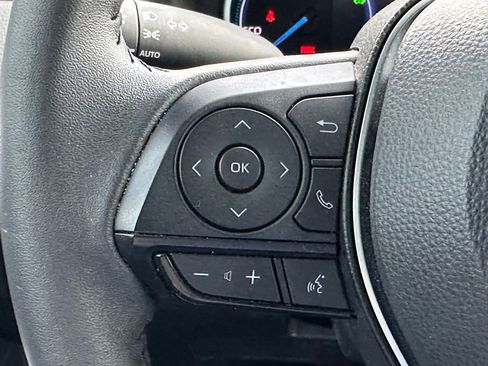 Used 2024 Toyota RAV4 SE image 26