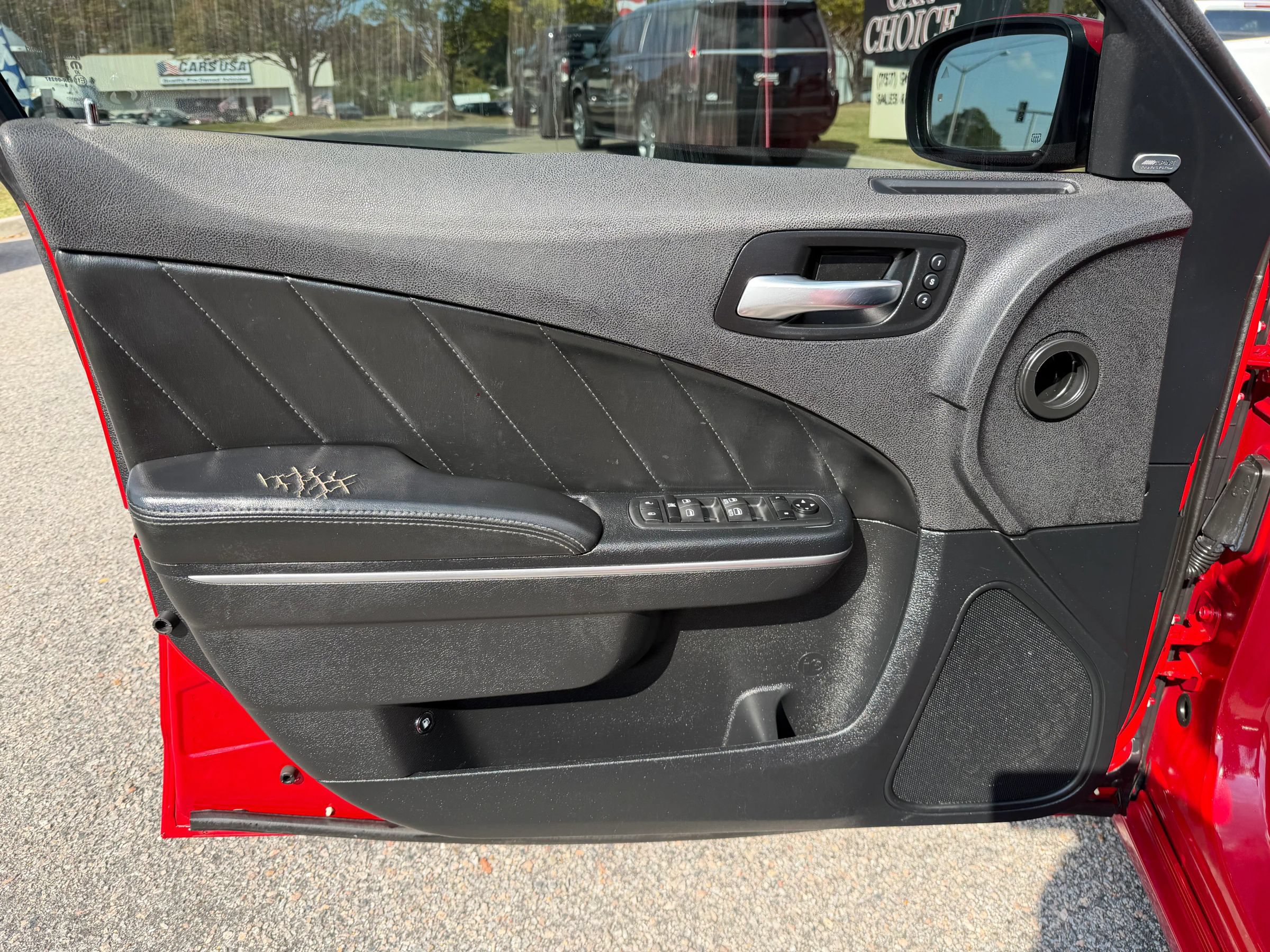 Used 2016 Dodge Charger R/T RWD image 12