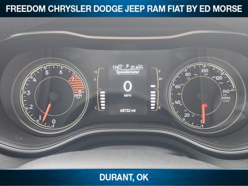Used 2022 Jeep Cherokee Latitude AWD/4WD image 11