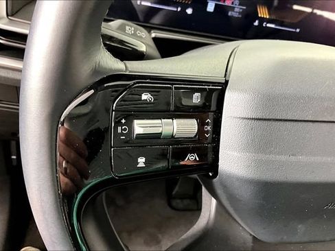 Certified 2026 Kia Sorento S w/ S Panoramic Sunroof Package FWD image 10