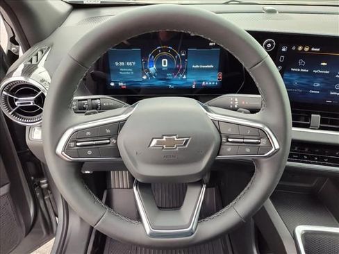New 2026 Chevrolet Equinox LT w/ Midnight Edition image 11