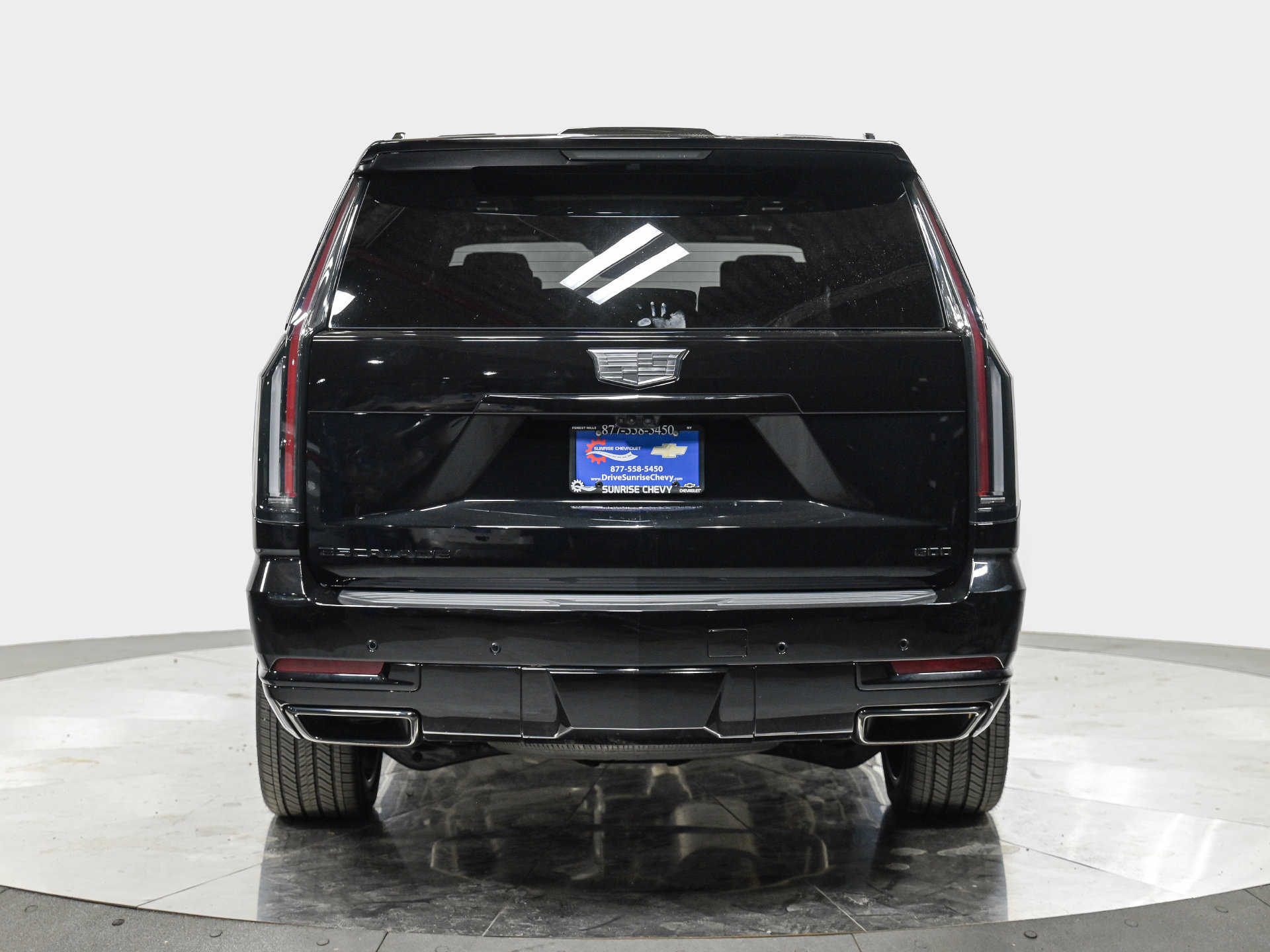 Used 2026 Cadillac Escalade Platinum Sport w/ LPO, ONYX Package AWD/4WD image 5