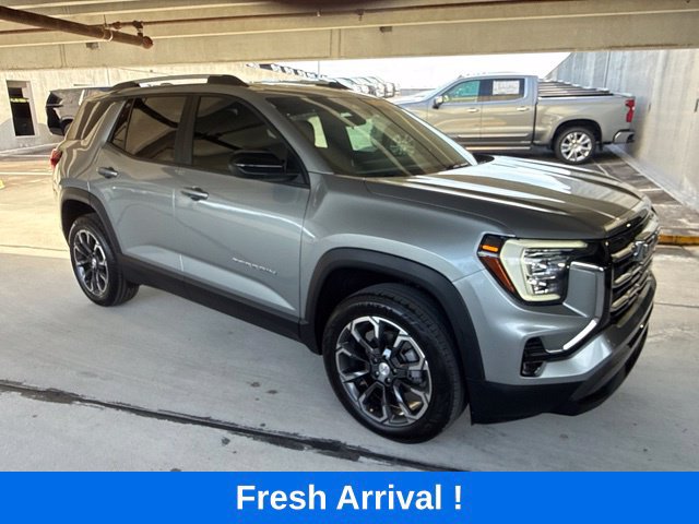 Used 2025 GMC Terrain Elevation w/ Elevation Premium Package AWD/4WD image 14