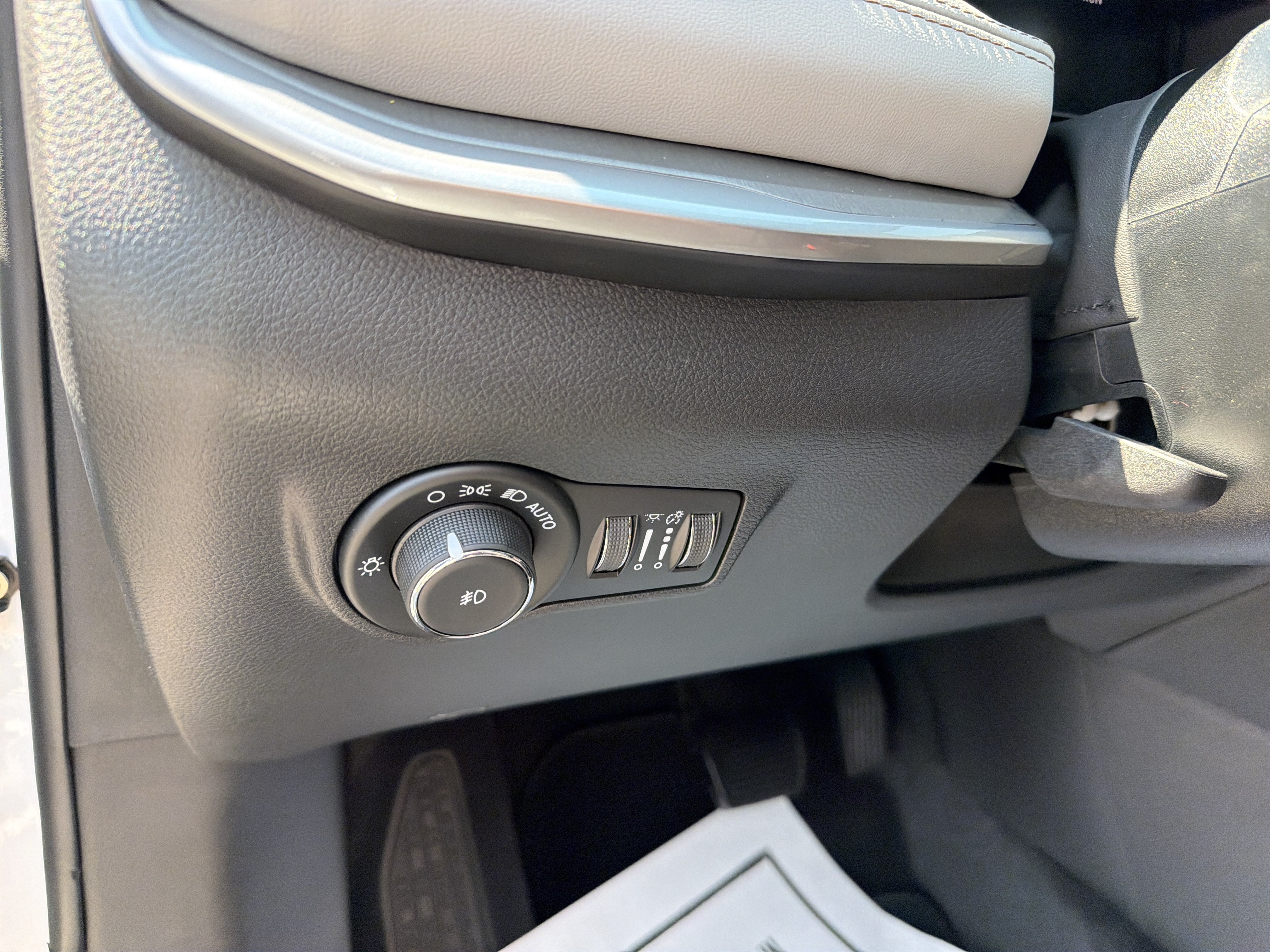 New 2026 Jeep Compass Limited AWD/4WD image 18