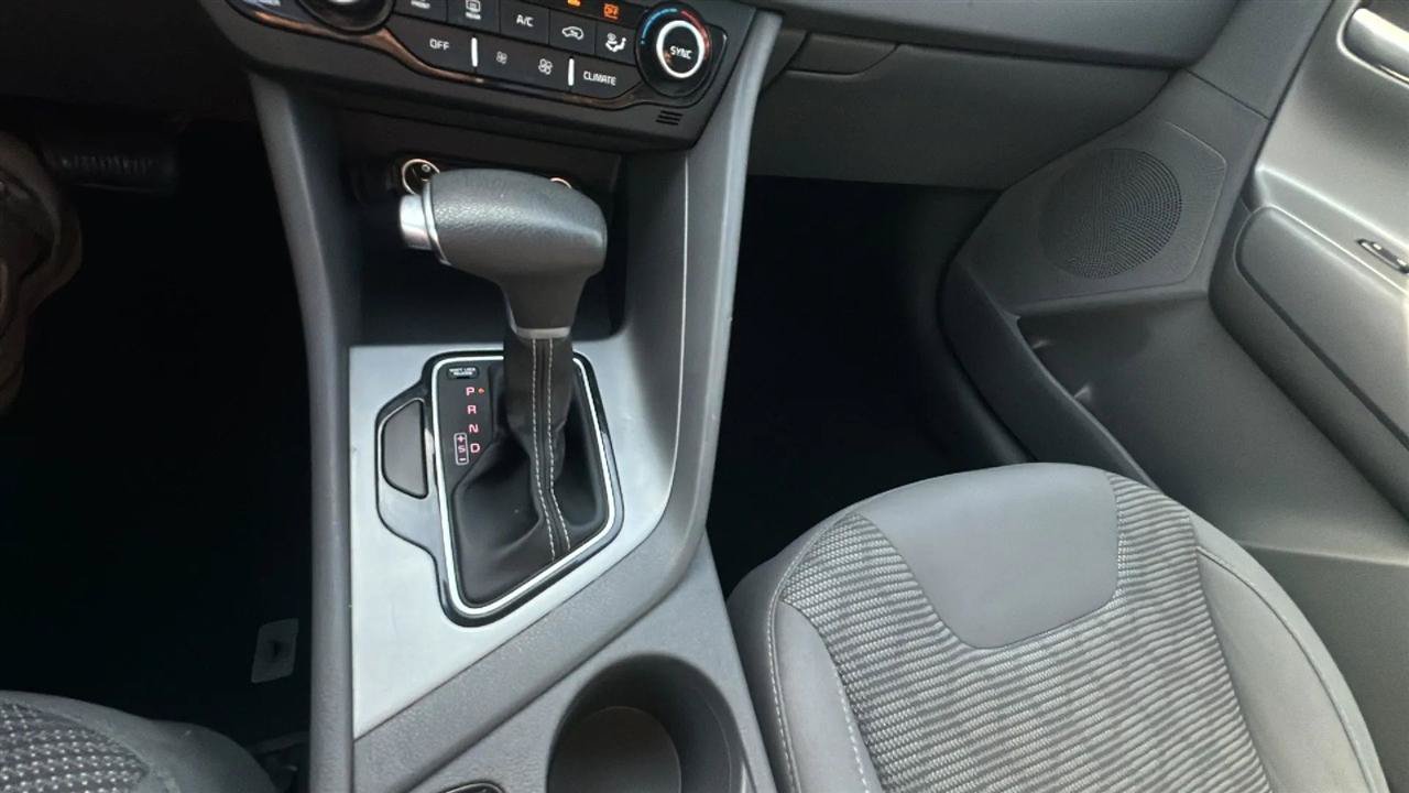 Used 2018 Kia Niro LX FWD image 41