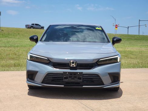 Used 2024 Honda Civic Sport image 6