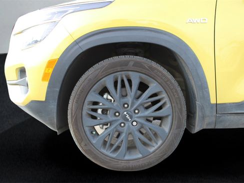 Used 2023 Kia Seltos Nightfall Edition image 10