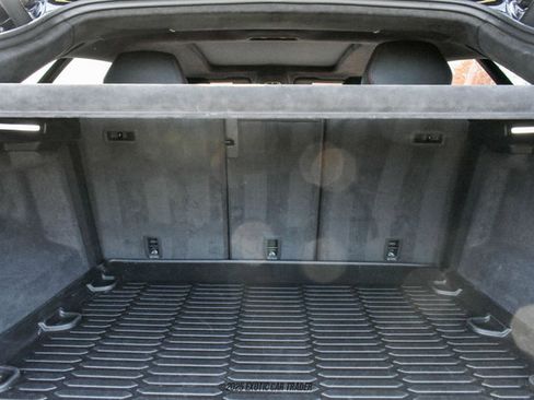 Used 2020 Lamborghini Urus image 44