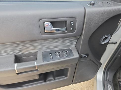 Used 2018 Ford Flex Limited w/ Equipment Group 301A image 8