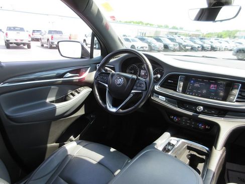 Certified 2022 Buick Enclave Essence w/ Experience Buick Package AWD/4WD image 26