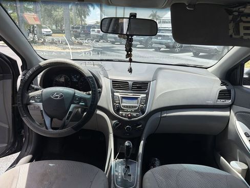 Used 2012 Hyundai Accent GLS w/ Premium Pkg 3 FWD image 10