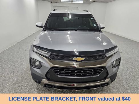 Used 2023 Chevrolet TrailBlazer ACTIV FWD image 2