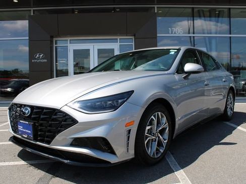 Certified 2023 Hyundai Sonata SEL FWD image 1