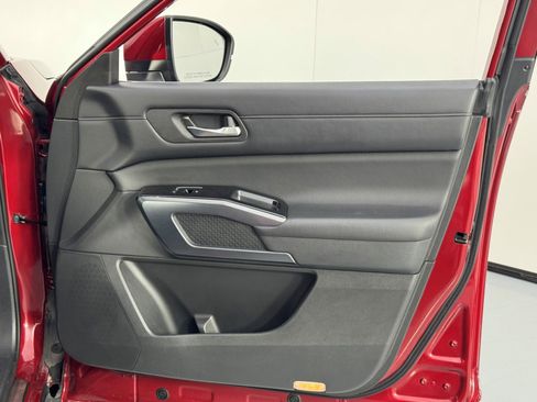 Used 2022 Nissan Pathfinder SL w/ Lighting Package (N92) image 44