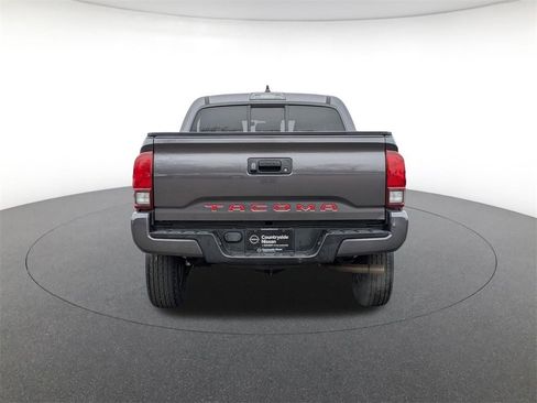 Used 2022 Toyota Tacoma SR w/ SR Convenience Package image 6