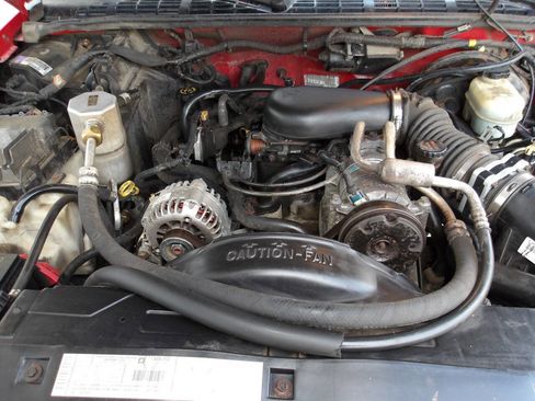 Used 2002 Chevrolet Blazer LS w/ Preferred Equipment Group image 24