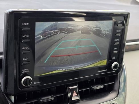 Used 2022 Toyota Corolla LE image 22