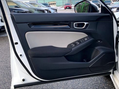 Used 2022 Honda Civic EX image 21