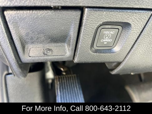 Used 2024 RAM 2500 Tradesman w/ Chrome Appearance Group AWD/4WD image 38