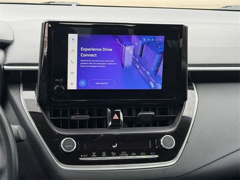 Used 2025 Toyota Corolla LE image 15