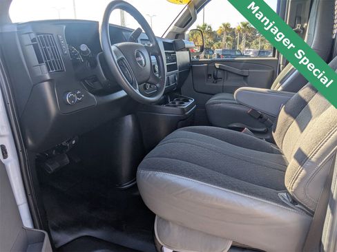 Used 2023 GMC Savana 2500 w/ Driver Convenience Package image 18
