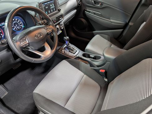 Used 2021 Hyundai Kona SEL w/ Cargo Package image 9