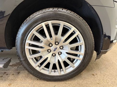 Used 2024 Ford Expedition Max Platinum AWD/4WD image 28