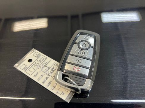 Used 2024 Ford Escape ST-Line image 34