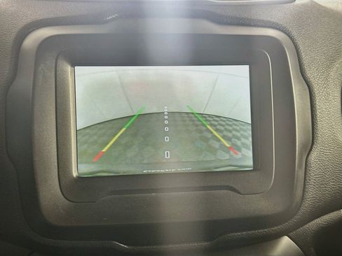 Used 2020 Jeep Renegade Limited FWD image 22