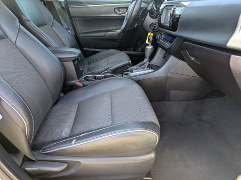 Used 2016 Toyota Corolla S image 11