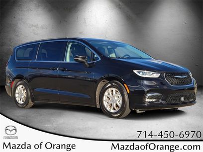 Used 2023 Chrysler Pacifica Touring-L