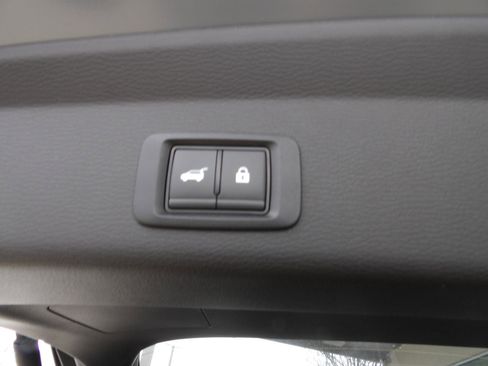 New 2026 Mitsubishi Outlander SE image 11