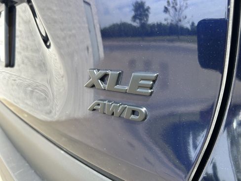 Used 2023 Toyota RAV4 XLE w/ Convenience Package AWD/4WD image 9