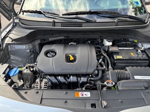 Used 2025 Kia Soul LX w/ LX Technology Package FWD image 31