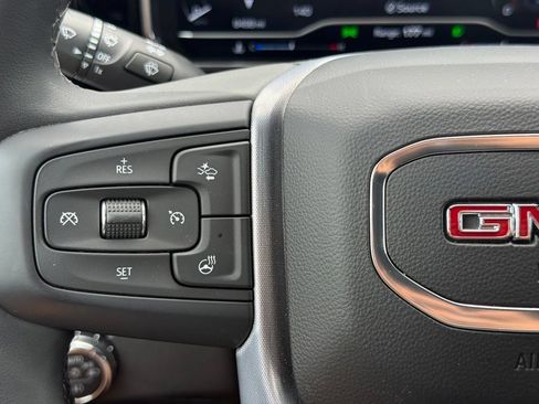 Used 2023 GMC Sierra 1500 Elevation AWD/4WD image 17