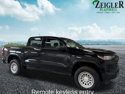 Used 2023 Chevrolet Colorado W/T RWD image 7