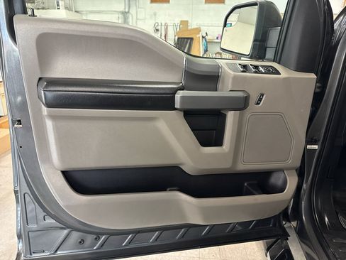 Used 2019 Ford F150 XLT w/ Equipment Group 302A Luxury image 33