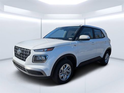 New 2026 Hyundai Venue SE image 7