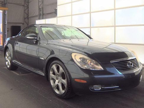 Used 2008 Lexus SC 430 Convertible RWD image 2