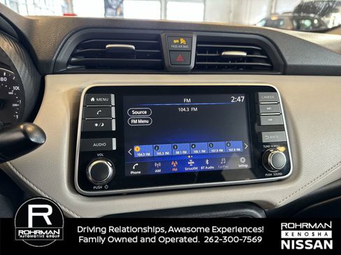 Used 2021 Nissan Versa SV image 6