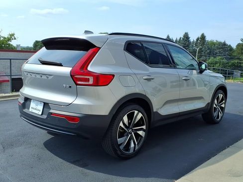Certified 2023 Volvo XC40 B5 Plus w/ Climate Package AWD/4WD image 5