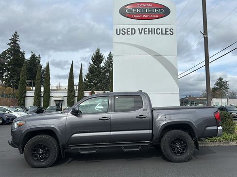 Used 2021 Toyota Tacoma SR5 image 1
