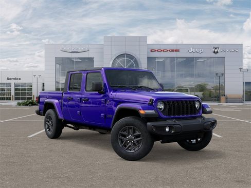 New 2026 Jeep Gladiator Sport image 5