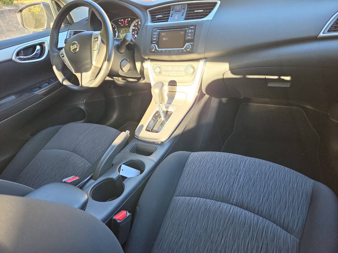 Used 2015 Nissan Sentra SV FWD image 20
