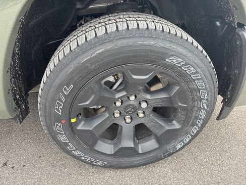 New 2026 RAM 1500 4x4 Crew Cab image 12