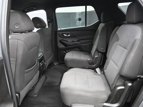 Certified 2023 Chevrolet Traverse LT image 11