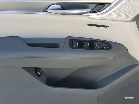 Certified 2025 Cadillac XT5 Premium Luxury w/ LPO, Floor Liner Package FWD image 10