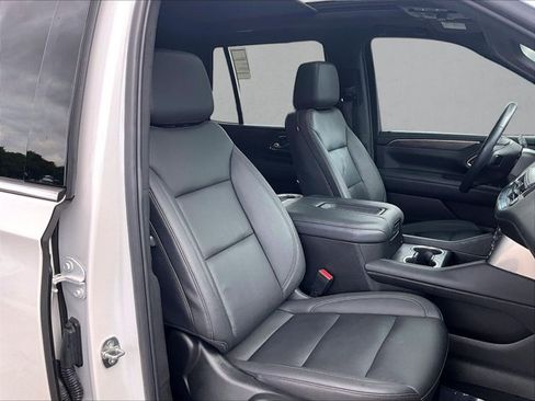 Used 2023 Chevrolet Tahoe LT w/ Luxury Package RWD image 9