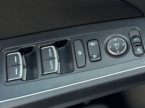 Used 2023 Honda Civic Touring image 13