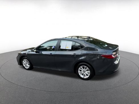 Used 2025 Toyota Camry LE image 10